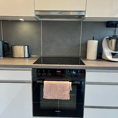 Apartment Traber 1 Sz Balkon 2 Badezimmer Suedvorstadt *